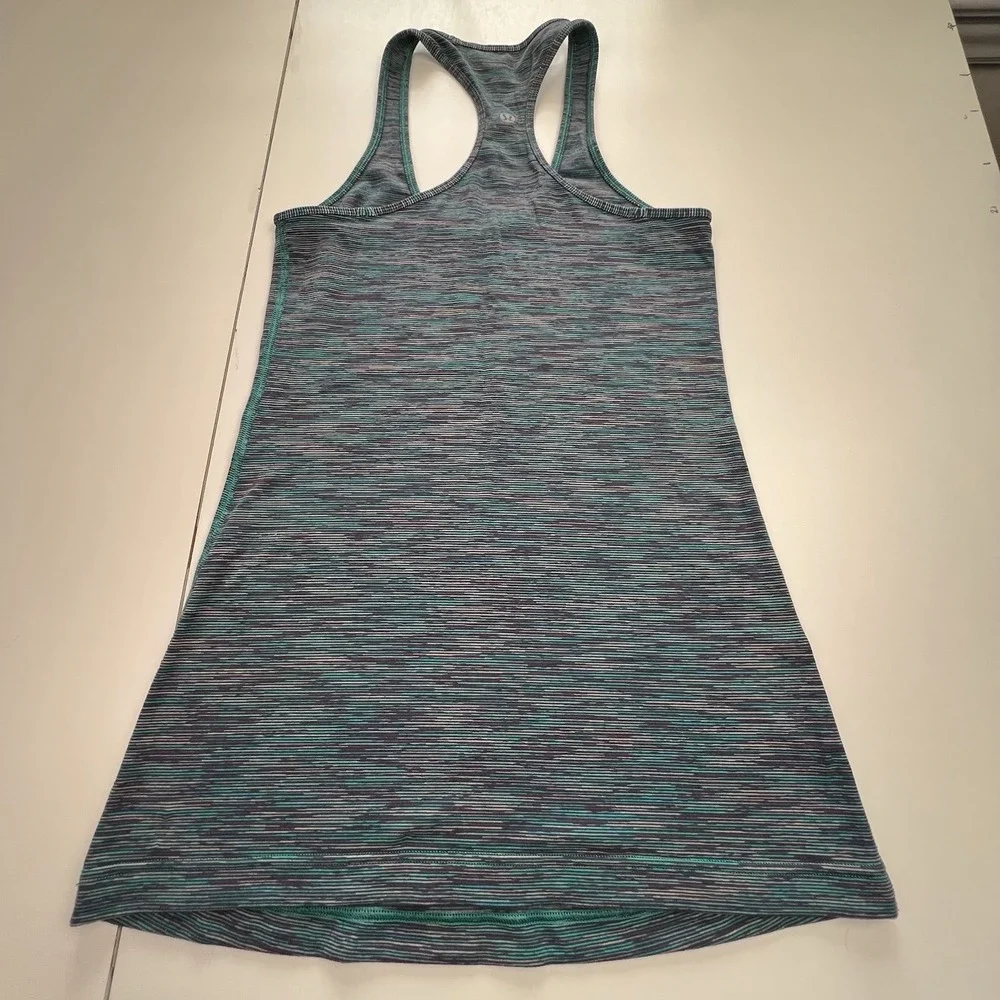 lululemon wee are from space blue tropics tank top 4/6?